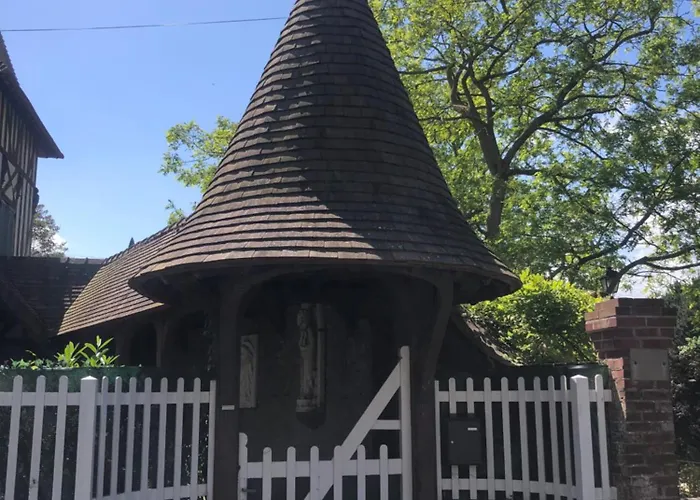 Maurice Bed & Breakfast Cabourg